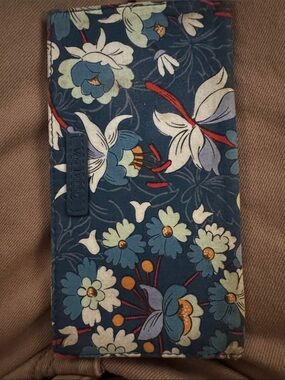 New Vera Bradley checkbook Case never used no tags